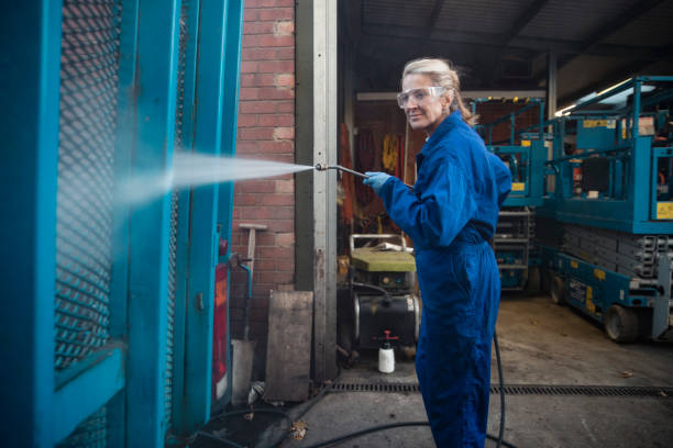 Best Factory Floor Cleaning  in East Los Angeles, CA